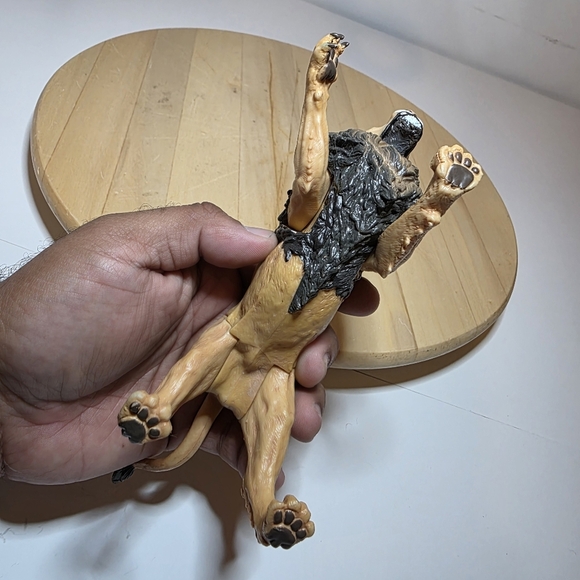 Chronicles Of Narnia: Lion Witch Wardrobe Aslan Action Figure Only - Picture 8 of 10